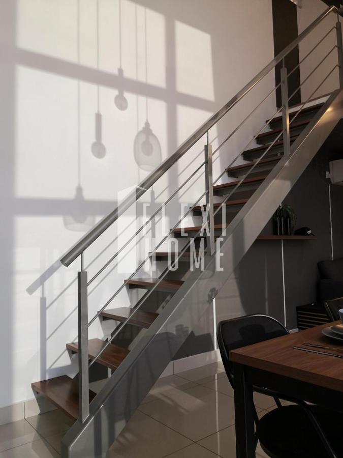 Pinnacle Pj, Romantic City View, 1-4 Guests Designed Duplex Home By Flexihome-My Petaling Jaya Exterior foto